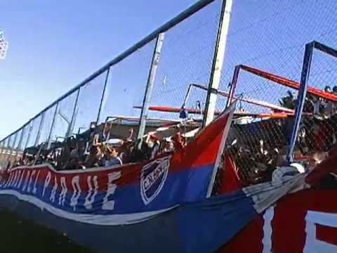 "Aca en el parque hay una banda que es la mas loca de todas" Barra: La Banda del Parque &bull; Club: Nacional