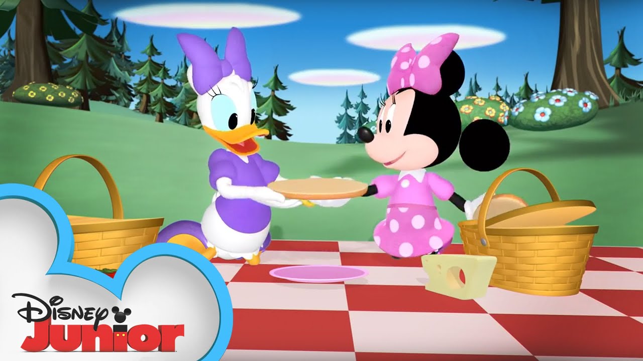 Picnic Panic | Minnie’s Bow-Toons | @disneyjr