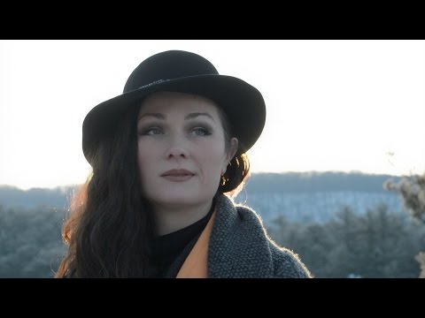 Nancy Harms - I Like The Sunrise (Official Video)