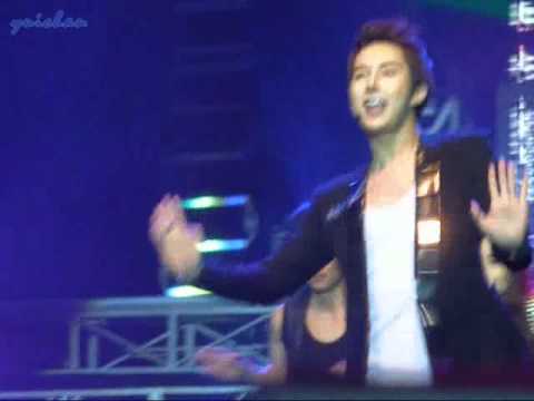 [FanCam] 110618 FantasticKpopJKT - Kim Hyung Joon - Oh! Ah!.mp4