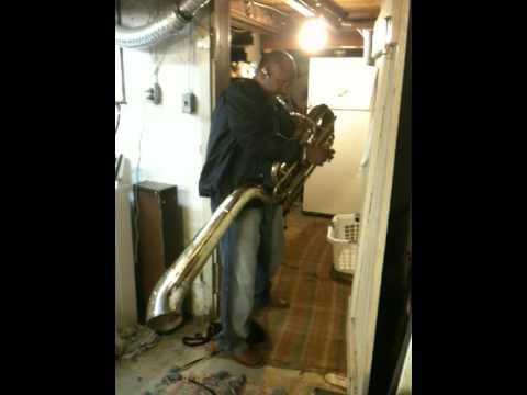 Kirk Joseph playng it STRAIGHT on Harv's Alpine Sousaphone-sousafunk