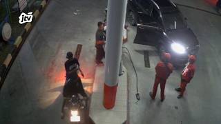 Download lagu Tak Terima Diminta Mengantre, Oknum ASN Diduga Aniaya Petugas SPBU di Tuban mp3 Download lagu Tak Terima Diminta Mengantre, Oknum ASN Diduga Aniaya Petugas SPBU di Tuban mp3