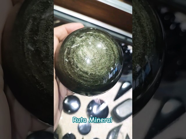 Vídeo relacionado con Bola obsidiana pulida Natural, Cristal Pulido con Propiedades Energéticas, esfera pulida bola cristal (Obsidiana, 3CM)