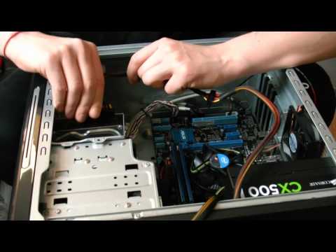 McSzakal.TV - s04e05 - We assemble a budget computer. Installing cables and expansion cards part 6.