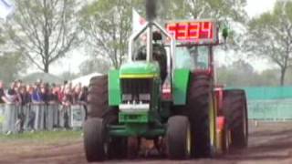 preview picture of video 'STTO027   tractor pulling Oudehorne 2009 25 april, 3:37-4:00 pm'