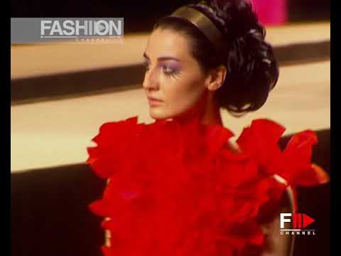 CHANEL Haute Couture Spring Summer 2000 Paris - Fashion Channel