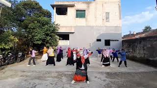 Download lagu TABOLA BALE~Silet Open Up ( feat.Jacson Zeran, Juan Reza & Diva Aurel ) Senam Kreasi by Coach Wawat mp3