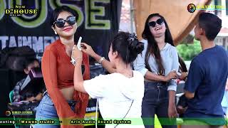 Download lagu DJ HOROR // TASIKMALAYA VOC : THINA GANAS // D'HOUSE MUSIC - LIVE HAMBERANG - CIPANAS mp3