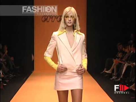 "Erreuno" Spring Summer 2002 Milano 1 of 3 pret a porter women by FashionChannel