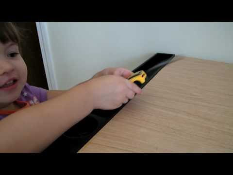 Niblet Review: Change-up Bumblebee Kid's Meal toy