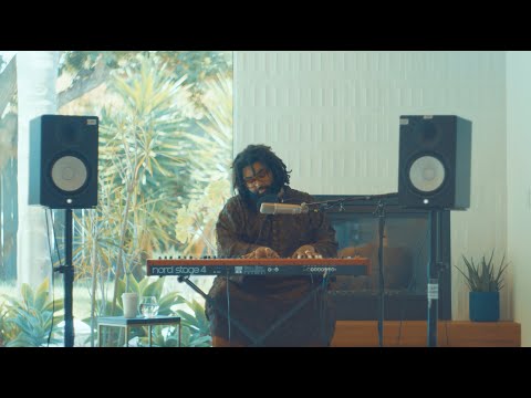 Elmiene - Live From 525