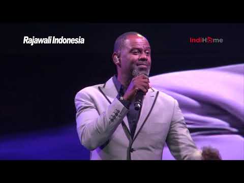 Brian McKnight - After The Love Has Gone - HITMAN David Foster and Friends Live in Yogyakarta