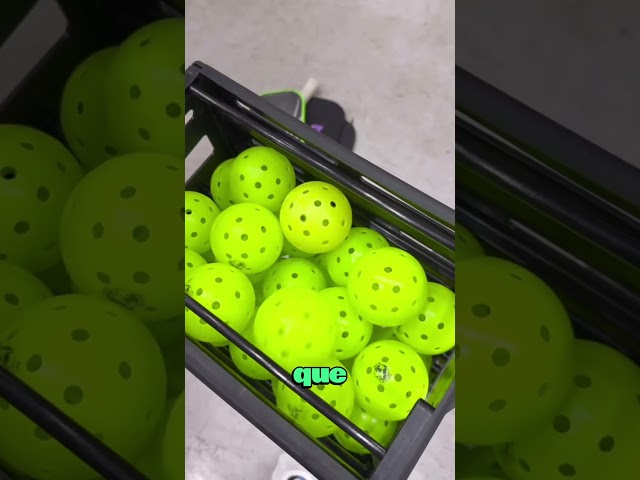 Vídeo relacionado con Fila Accessories Outdoor Pickleball Balls - Juego de Pelotas de Pickleball para Exteriores con 40 Agujeros (Verde Lima), Paquete de 12