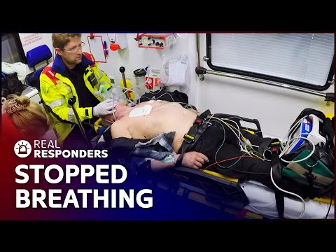 Doctors Resuscitate Man After Sudden Cardiac Arrest | Inside The Ambulance | Real Responders