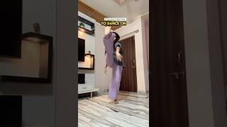 Download lagu When she tried to dance, it went very wrong.😂❤️ #shorts mp3
