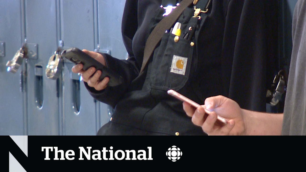 Should cellphones be banned from schools?