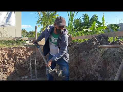FOUNDATION OF A SWIMMING POOL IN THE MIDDLE OF MUD
