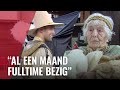 Buren van Nieuwe Leliestraat poseren als De Nachtwacht