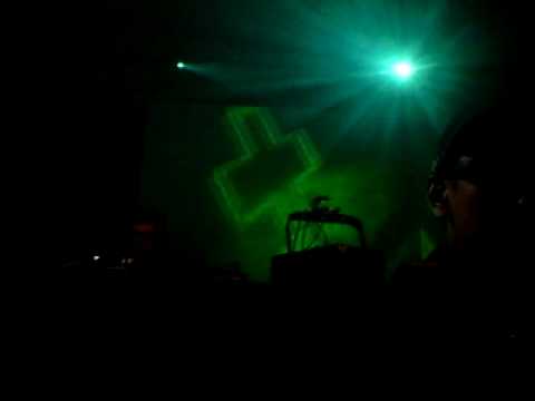 Alexander kowalski  @ Rockit meets Rotzooii 29-04-07 Utrecht