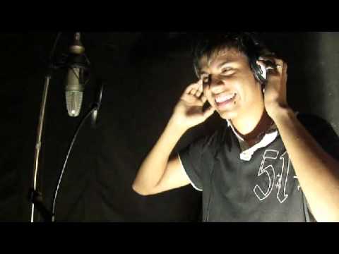 Me Sobran Las Palabras video