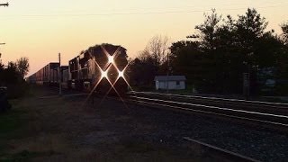 preview picture of video 'Fast Union Pacific Stack Train, Farmland Indiana'