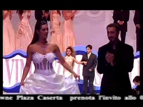 SFILATA ALTA MODA SPOSA VINCENZO CASAPULLA CON MANUELA ARCURI