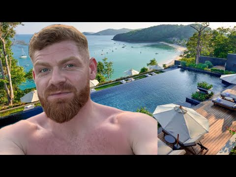 Rooftop pool in Phuket 🏊🇹🇭 