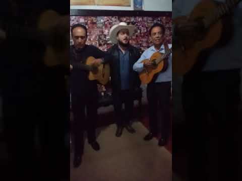 Cacique e Pajé com michel nasser do trio silverado