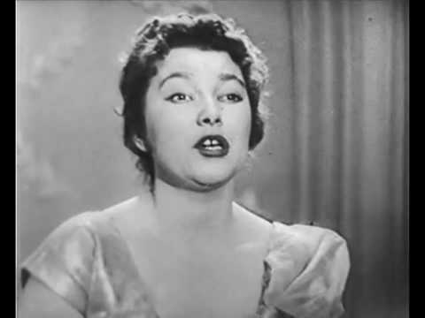 Bela Rudenko sings Ne poj krasaviza pri mne