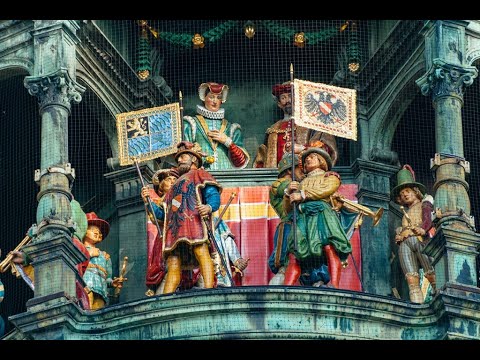 Rathaus-Glockenspiel | Marienplatz | Munich | Germany | 4k Ultra HD