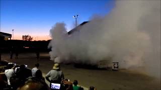 preview picture of video '2014 Sturgis Mustang Rally Burnout Contest'