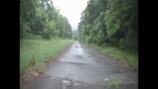 preview picture of video 'Abandoned PA Turnpike Part 2 of 4'