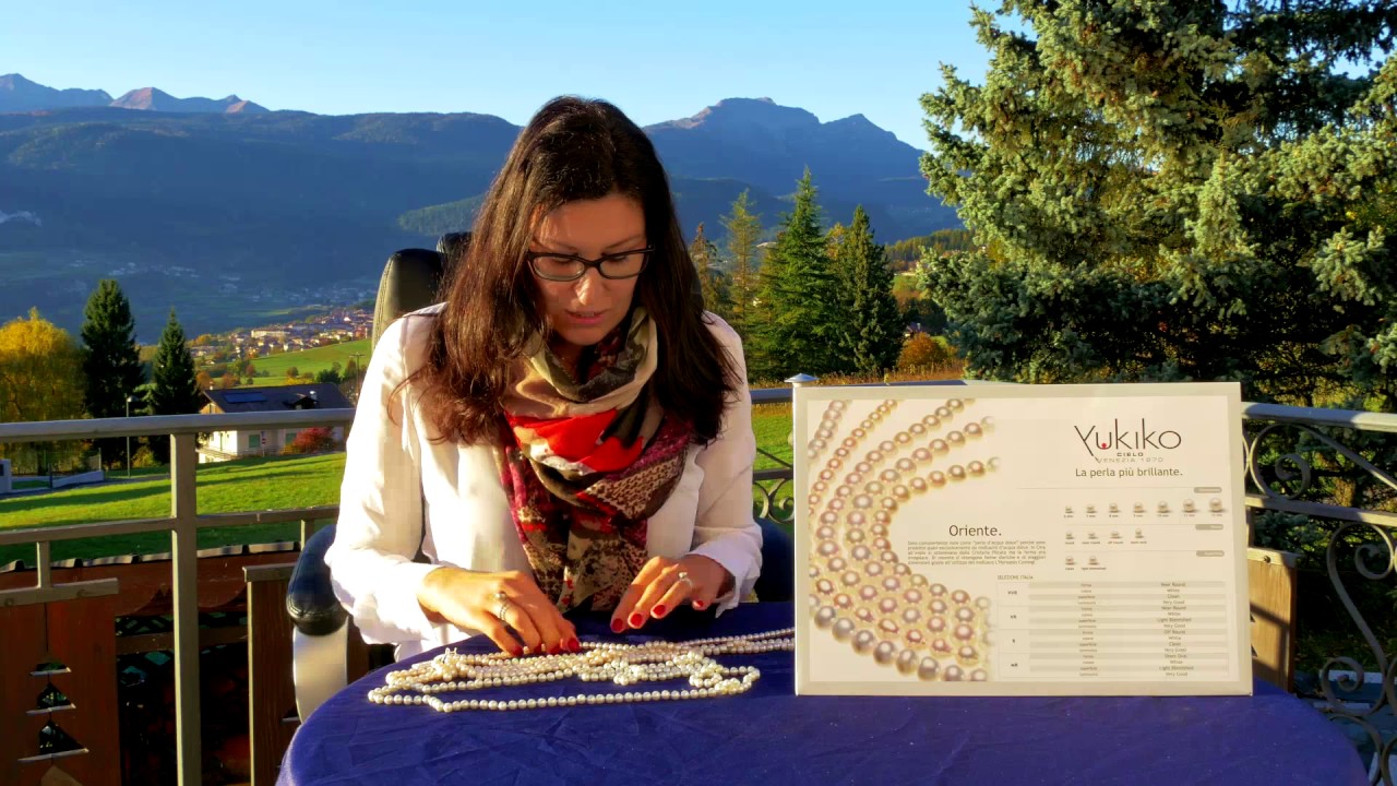 Watch Now Riconoscere le #perle finte Riconoscere le #perle finte