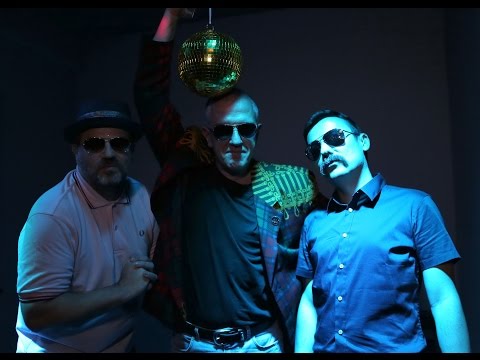 Minival feat. Dejan Cukić - Disko kugla