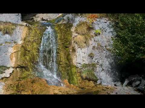 Calming Waters 🏞️ Nature's Relaxation Therapy 🌙 Perfect for Deep Sleep and Meditation