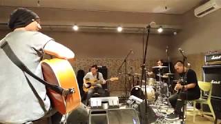 Download lagu Anji x Drive - Menunggu Kamu (Live Training 23 Oktober 2018 at G Music Studio) mp3