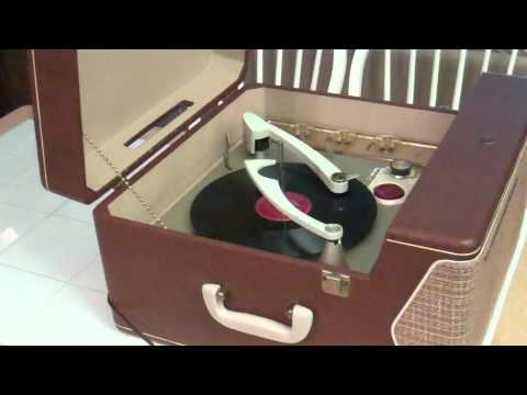 1957 RCA VICTOR  HI-FI - MODEL SHF-9 -- WHEN YOUR HAIR HAS TURNED TO SILVER -- THE JIVE BOMBERS