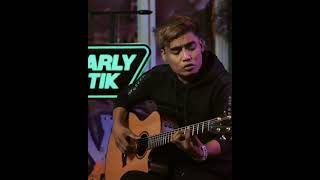 Download lagu kamu berbohong aku pun percaya mp3