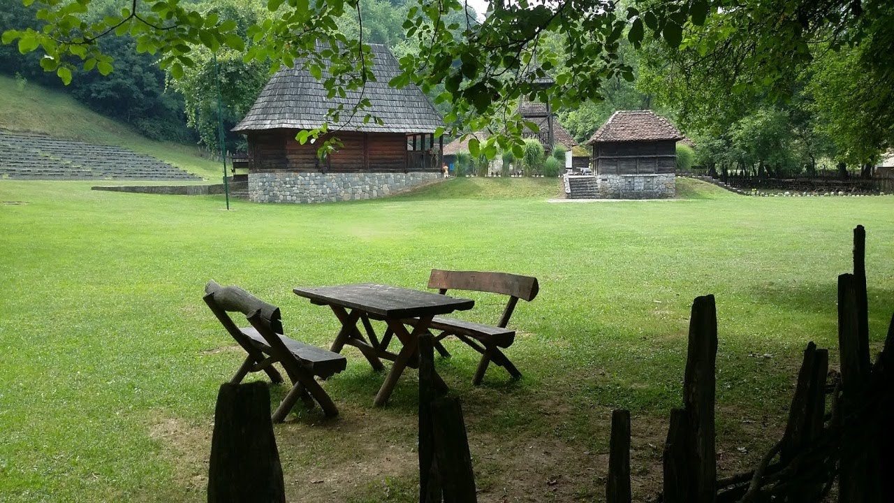 14.4.2021. У 21:30, УЖИВО МОЛИТВА ПРЕ СПАВАЊА И РАЗГОВОР СА О. ИВАНОМ ЦВЕТКОВИЋЕМ