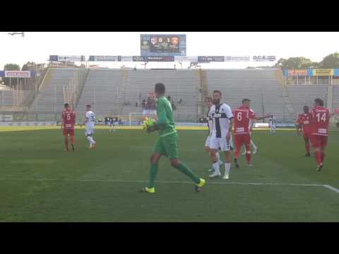 Parma-Ancona, 47' st Calaiò a tu per tu con Anacoura che chiude