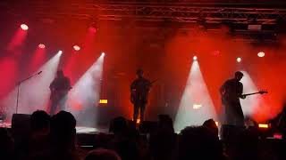 Adamlar - E Tabi (Antalya Açıkhava Bahçe)