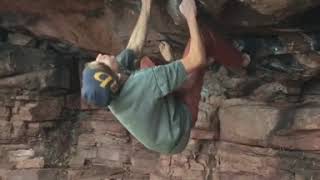 Video thumbnail of Maldito duende, 7b+. Albarracín