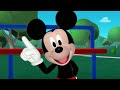 Goofy Use Roller Skates To Going Super Fast