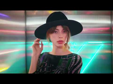 Emporio Armani Fashion Show 2022 (FW22) 👗 Milan Fashion Week