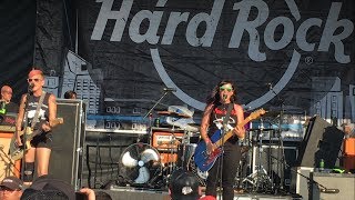 Bad Cop / Bad Cop - "Retrograde" (Live) Vans Warped Tour Chicago, IL 7/22/2017