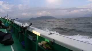preview picture of video 'First time fishing 小浜 釣り船福丸で初めてのイカ釣り！ Fishing boat Fukumaru'