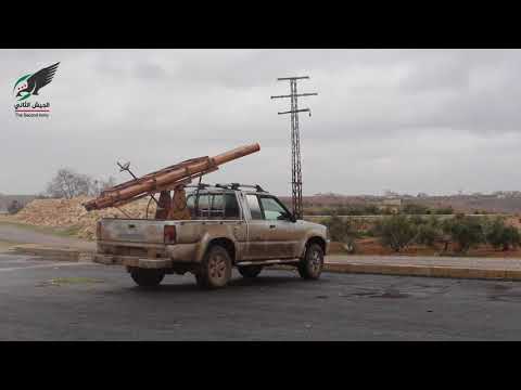 استهداف مقرات النظام في قرية الطامة بصواريخ غراد من قبل الجيش الثاني في ريف إدلب