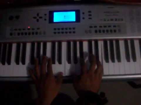 el negro esta cocinando los van van piano