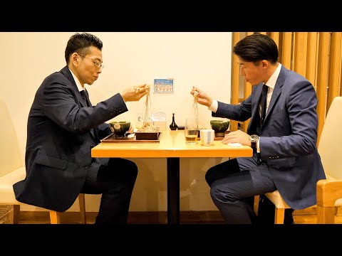 Kanagawa) ¡Come mucho en un restaurante soba! Lo último en oyakodon y brotes de bambú de pato en un restaurante especial de soba con largas colas de gente Restaurante Soba Noodles en Japón