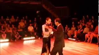 Luciano Bastos e Laura Maldonado no Teatro Cacilda Becker